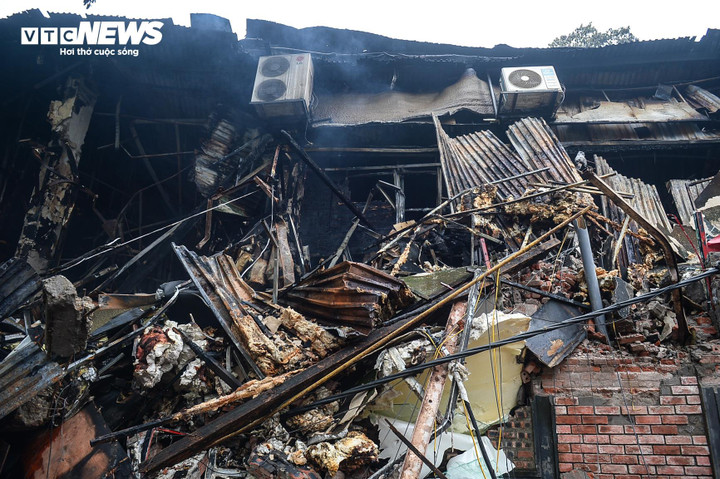 Hiện trường vụ cháy được ghi nhận vào sáng 17/8. (Ảnh: Viên Minh)