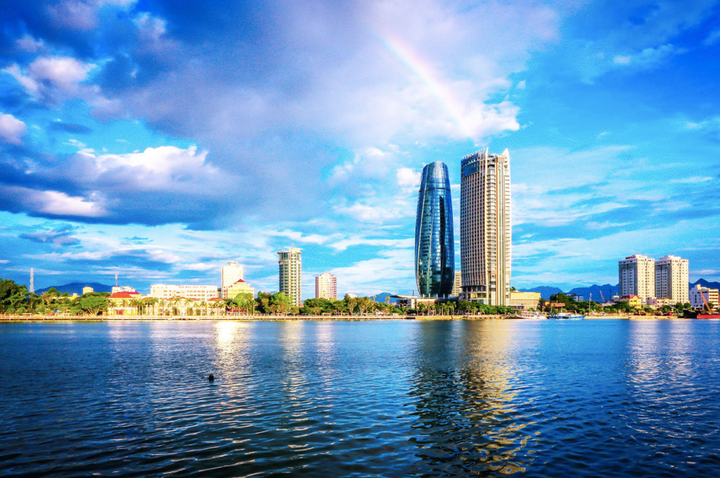 Novotel Danang Premier Han River Hotel là lựa chọn phù hợp cho các du khách yêu thích trải nghiệm sự nhộn nhịp trong thành phố.