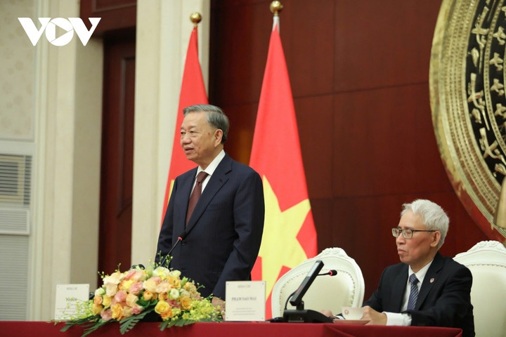 Tổng Bí thư, Chủ tịch nước Tô Lâm thăm Đại sứ quán Việt Nam tại Trung Quốc - 5