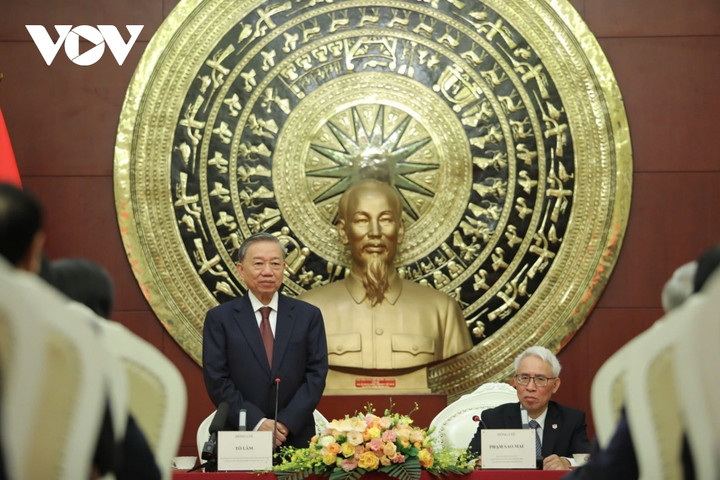 Tổng Bí thư, Chủ tịch nước Tô Lâm thăm Đại sứ quán Việt Nam tại Trung Quốc - 6