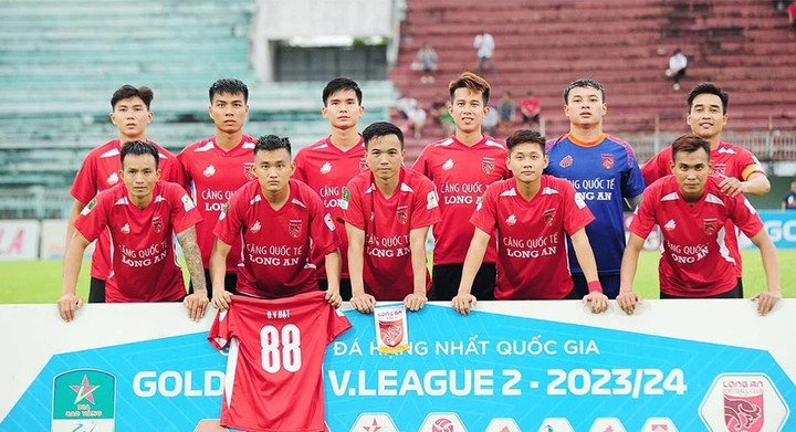 CLB Long An còn cơ hội đá Giải hạng Nhất.