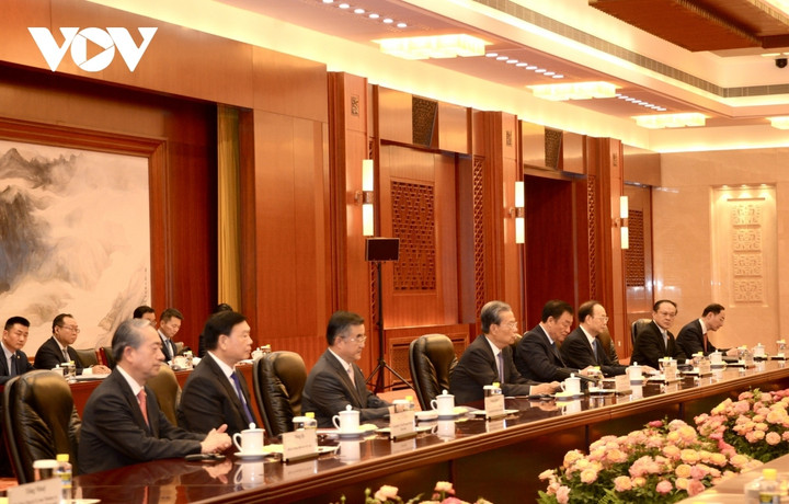 Ủy viên trưởng Nhân đại toàn quốc Trung Quốc Triệu Lạc Tế phát biểu trong cuộc hội kiến.