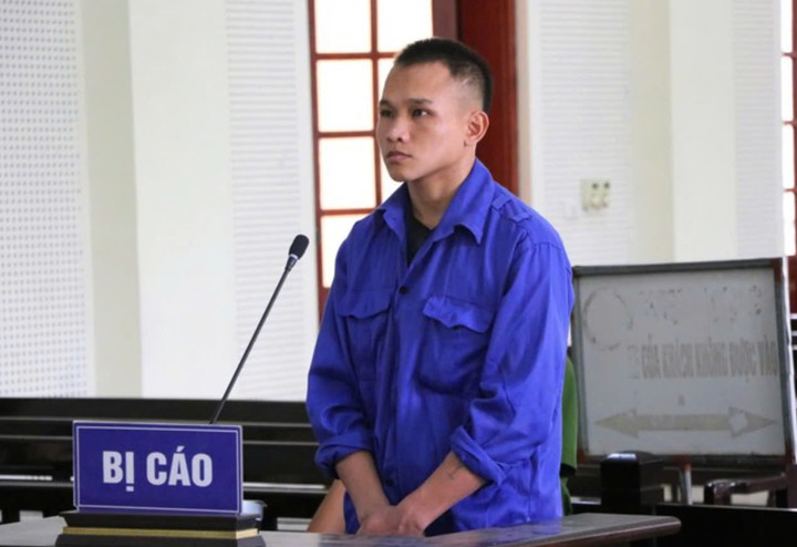 Bị cáo Cụt Khăm Hương tại phiên toà.