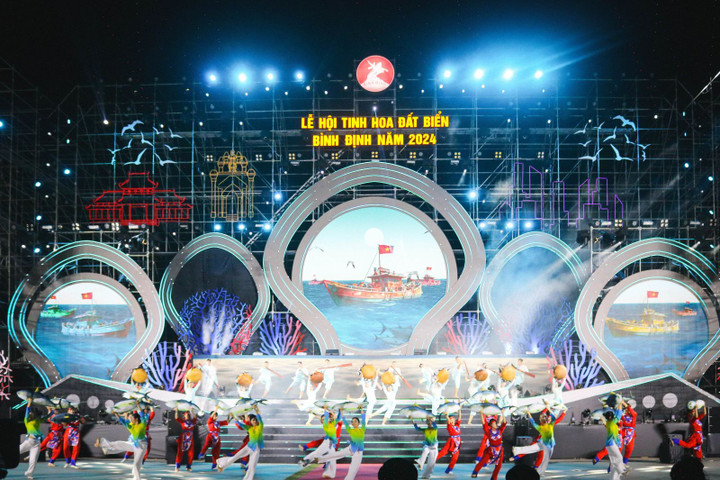 Bình Định đã có những chương trình hành động, định hướng, dần triển khai và đầu tư bài bản để kích hoạt nền kinh tế đêm - "cỗ máy in tiền" của ngành du lịch.