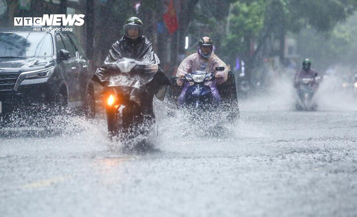 Miền Bắc mưa dông những ngày tới, trong đó vùng núi và trung du mưa to. (Ảnh minh hoạ: Khổng Chí)