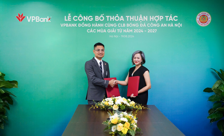 VPBank sẽ đồng hành cùng CAHN FC phát triển các tài năng bóng đá trẻ của CLB trong giai đoạn 2024-2027.