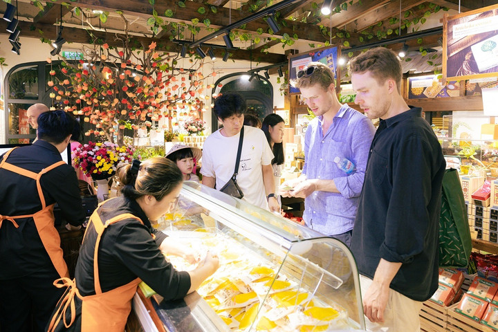 Các thương hiệu thuần Việt trong không gian sang trọng, chất lượng phục vụ tốt rất được lòng du khách quốc tế từ Á sang Âu.