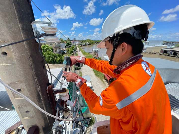 EVNSPC tập trung đảm bảo nguồn điện dịp Quốc khánh 2/9 - 3