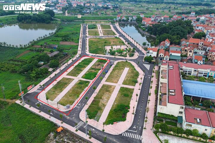 Đất đất giá cao dẫn đến nhiều hệ luỵ. (Ảnh: Minh Đức).
