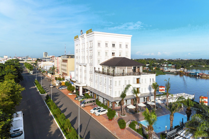 Toàn cảnh Nesta Hotel - Cần Thơ.