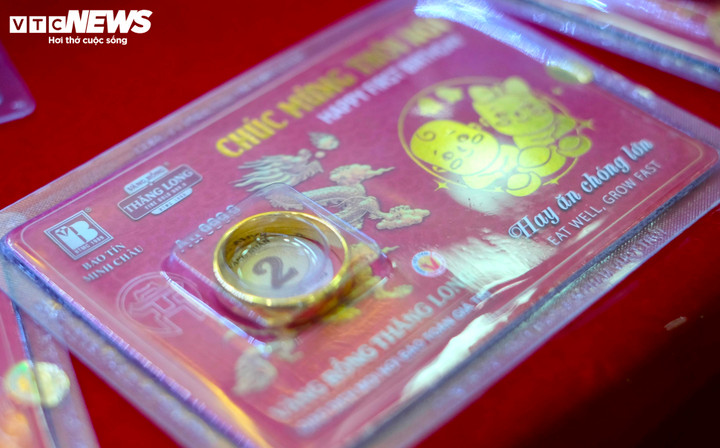 Giá vàng nhẫn lập kỷ lục cao mới 78,4 triệu đồng/lượng.