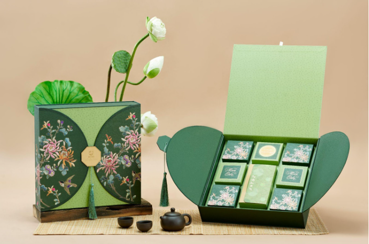 Sự tinh tế trong thiết kế của hộp quà Trung thu Kim Ngọc từ Momi Mooncake.