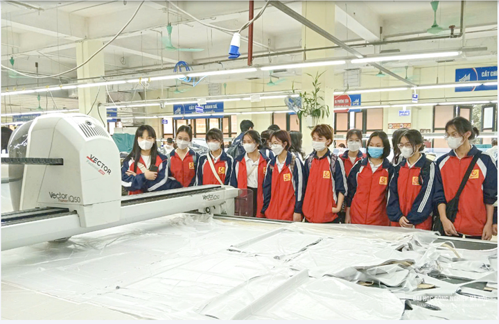 Khám phá ngành đào tạo công nghệ may tại Đại học Công nghiệp Hà Nội - 11