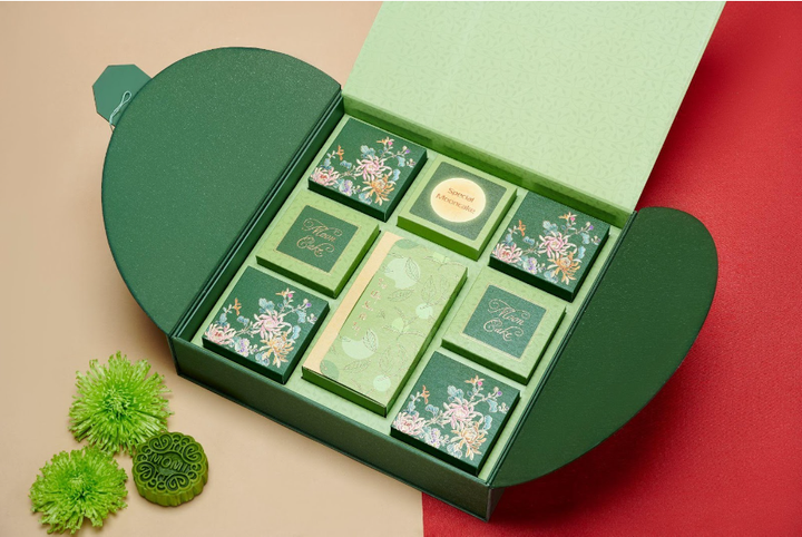 Thiết kế hộp quà Trung Thu Kim Ngọc của Momi Mooncake đầy sáng tạo và độc đáo.