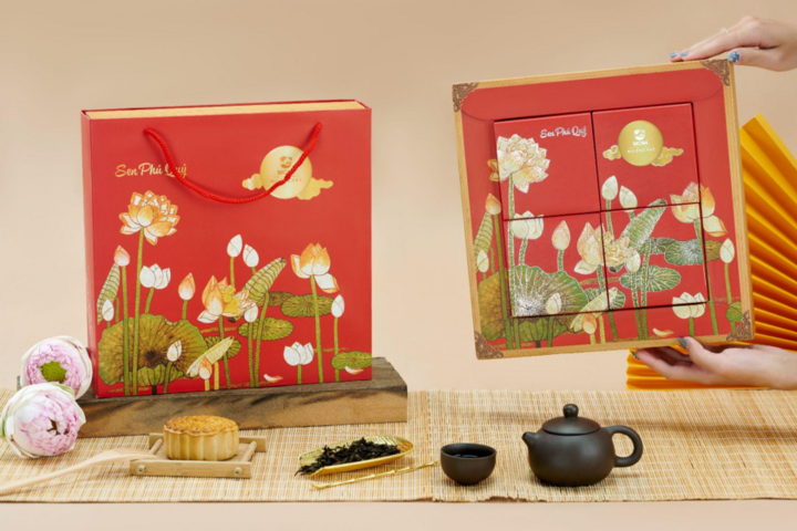 Hộp quà Trung thu Sen Phú Quý - món quà ý nghĩa cho mùa đoàn viên.