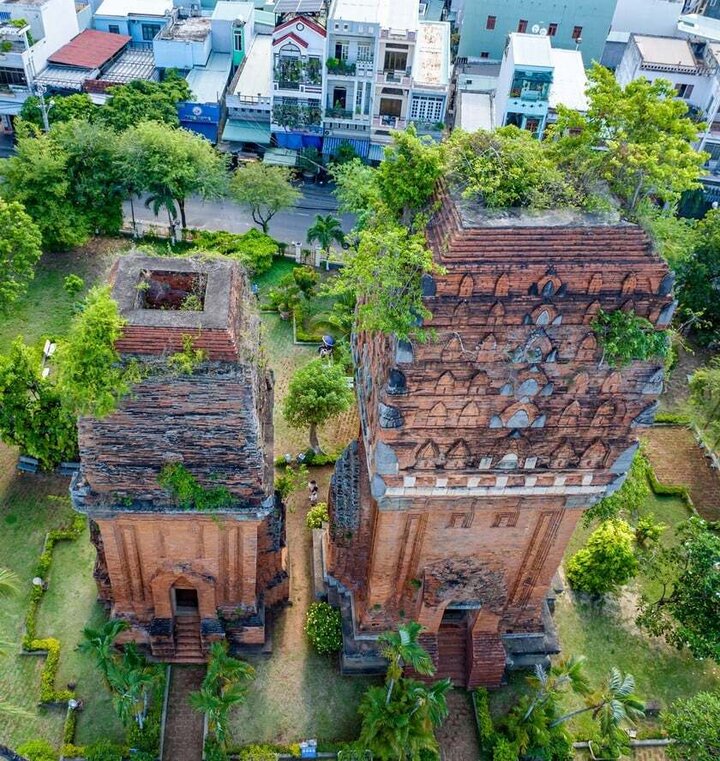 Tháp Đôi Quy Nhơn – di tích mang vẻ đẹp hiếm có ở vùng đất võ - 2