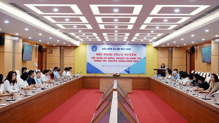 Toàn cảnh hội nghị.