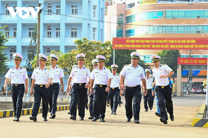 Theo thông báo của Ban tổ chức Diễn tập Kakadu năm 2024, đã có 23 nước đăng ký tham gia, gồm 16 tàu, 5 máy bay.