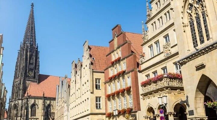 Thành phố Münster cùa Đức.