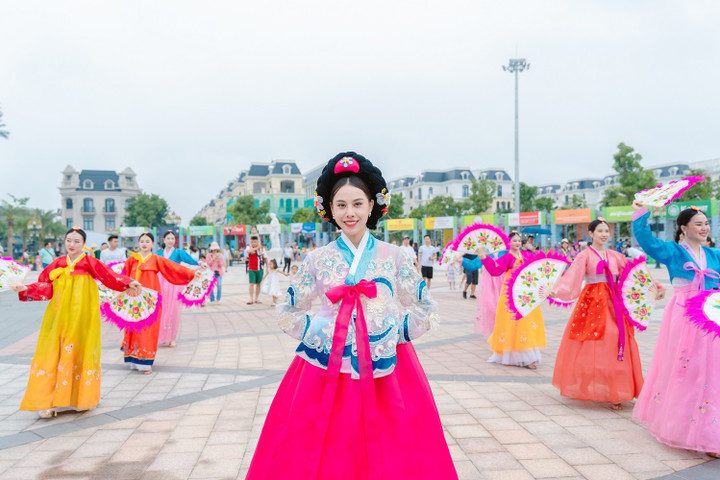 8Wonder Moon Festival 'Flex' chuỗi lễ hội ẩm thực xuyên biên giới - 5