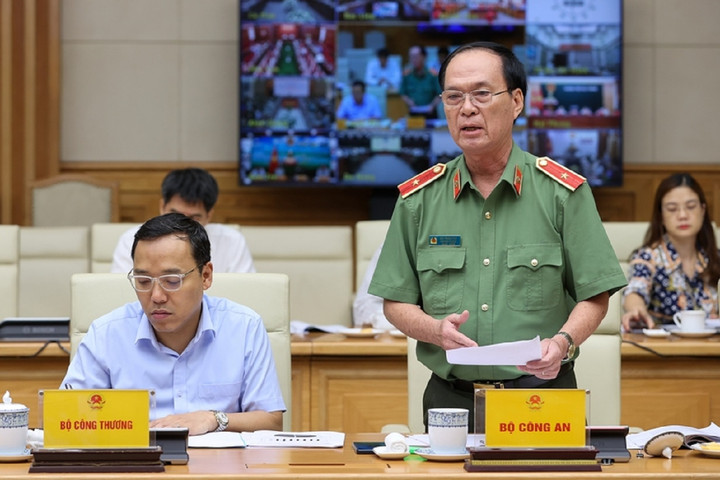 Đại diện Bộ Công an phát biểu tại hội nghị.