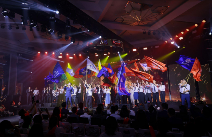 Bầu không khí nhiệt huyết đến từ 22 đại lý cùng gần 1200 chuyên viên, mở lối cho những thành công của dự án trong thời gian tới