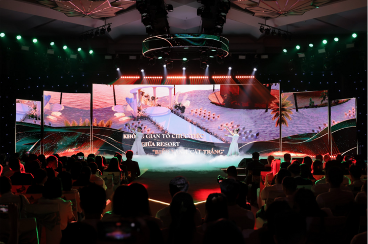 Không gian trình diễn đậm chất nghệ thuật tại lễ kick off dự án.