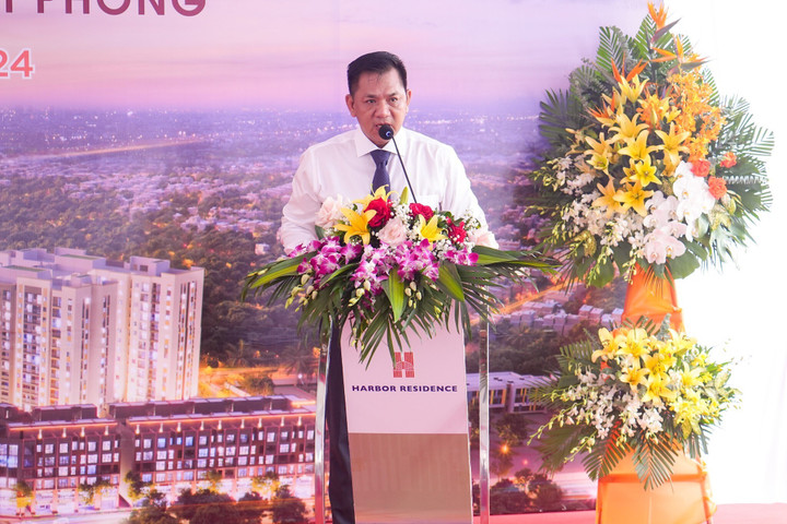 Ông Đỗ Trung Thành, Chủ tịch Hội đồng Quản trị Công ty Cổ phần Thái Holding, phát biểu tại Lễ cất nóc.