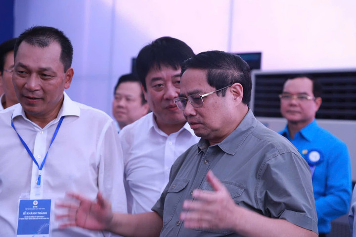 Thủ tướng Phạm Minh Chính tham dự lễ khánh thành tại điểm cầu Hưng Yên.