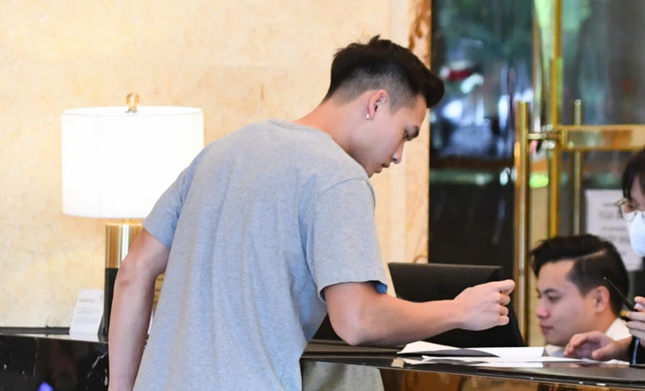 Bùi Hoàng Việt Anh vẫn có mặt ở đội tuyển Việt Nam.