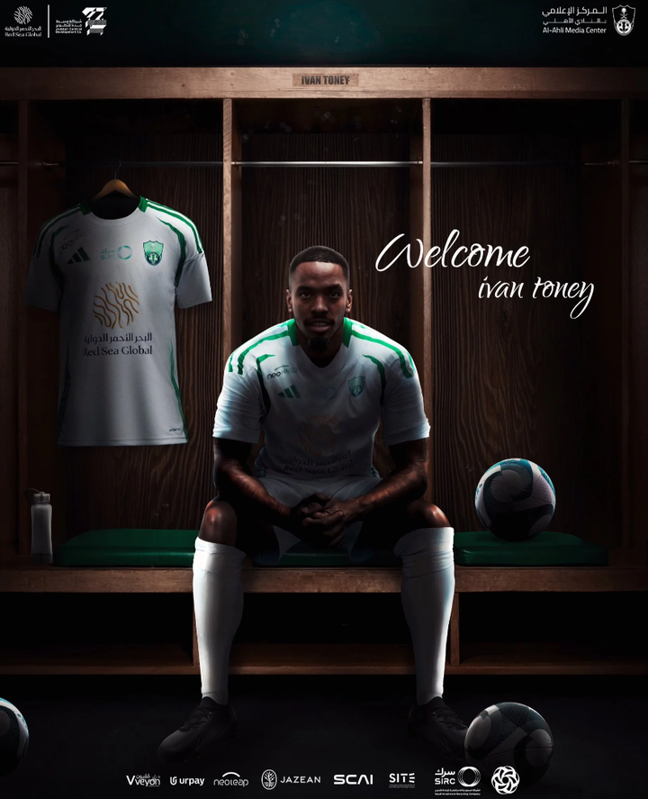 Ivan Toney rời Ngoại Hạng Anh để chuyển tới CLB Al Ahli (Ả Rập Xê Út) với giá 45 triệu euro. Thương vụ này khiến người hâm mộ Brentford cảm thấy tiếc nuối. Họ từng gọi Toney là "King Toney", ngay cả khi anh nhận án cấm thi đấu 1 năm vì đánh bạc. Mùa trước, Ivan Toney lập tức ghi bàn sau 12 tháng ngồi ngoài, đem về trận hòa cho Brentford.