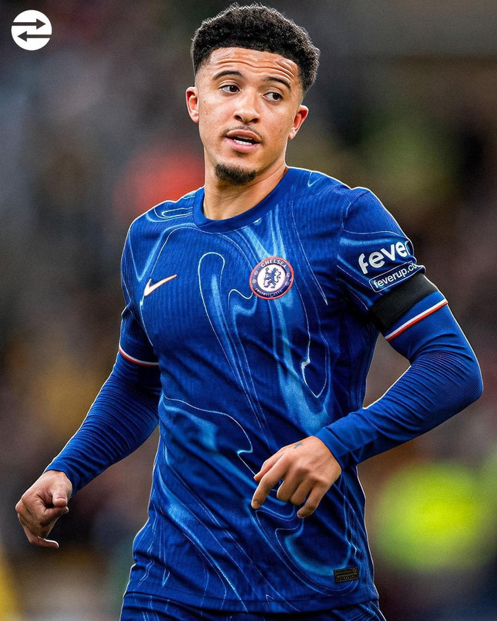 Jadon Sancho là cái tên tiếp theo rời Man Utd trong ngày "deadline day". Sancho không còn nằm trong kế hoạch của HLV Erik Ten Hag, quyết định chuyển tới Chelsea theo dạng cho mượn để cữu vãn sự nghiệp. Năm nay Sancho mới 24 tuổi, nhưng đã chơi cho cả Man City, Man Utd và Chelsea.