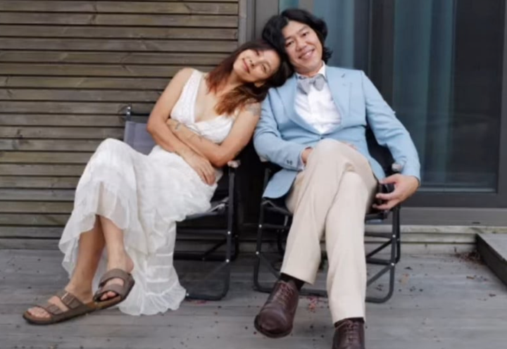 Vợ chồng Lee Hyori kỷ niệm 11 năm ngày cưới.