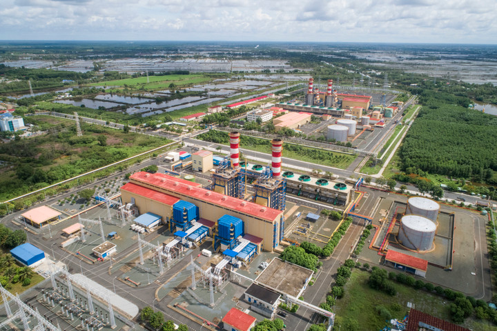 Nhà máy nhiệt điện Cà Mau 1&2.