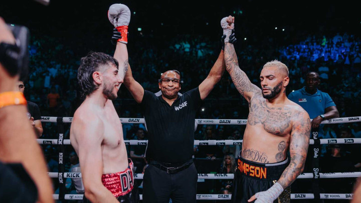 2 tay đấm tạm hài lòng với kết quả hòa, hẹn ngày tái đấu.