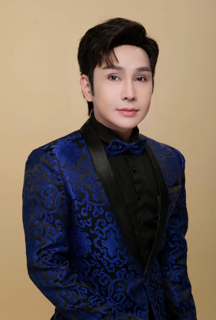 Vũ Luân phủ nhận việc bị ban tổ chức gạch tên khỏi cuộc thi Chuông vàng vọng cổ vì ồn ào.