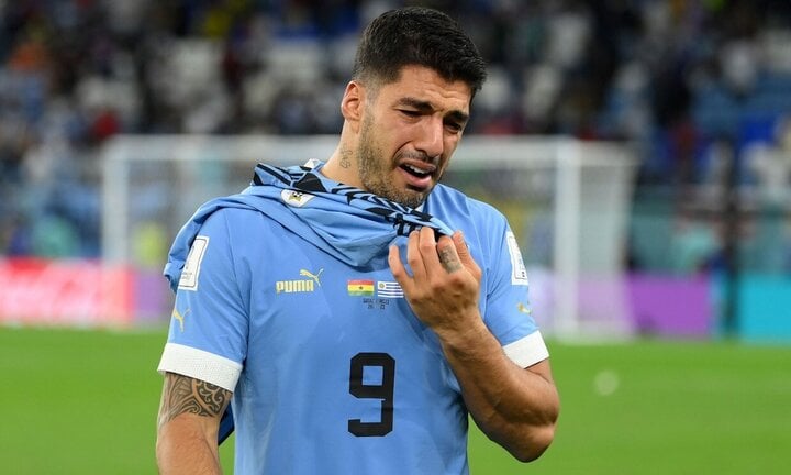 Luis Suarez chuẩn bị chia tay tuyển Uruguay.