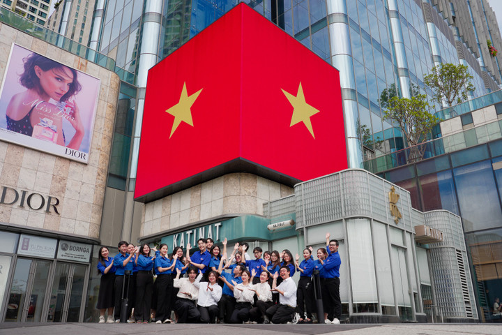 Hơn 3 triệu lượt khách chọn TTTM Vincom vui chơi, mua sắm dịp Quốc khánh - 9