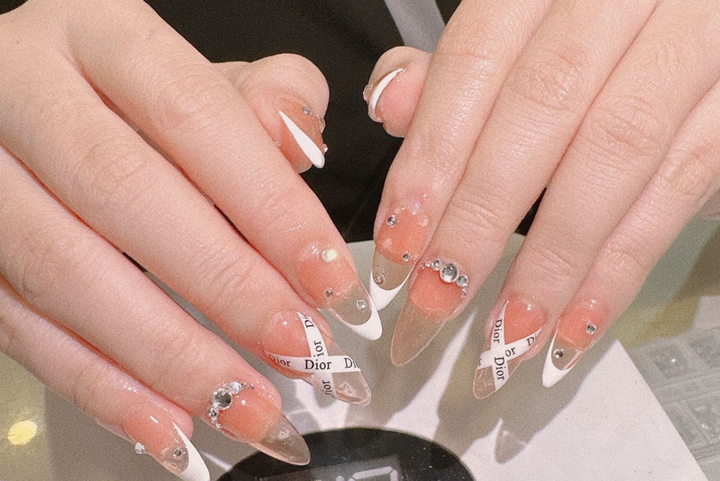 Khóa nail cấp tốc giáo trình cô đọng.