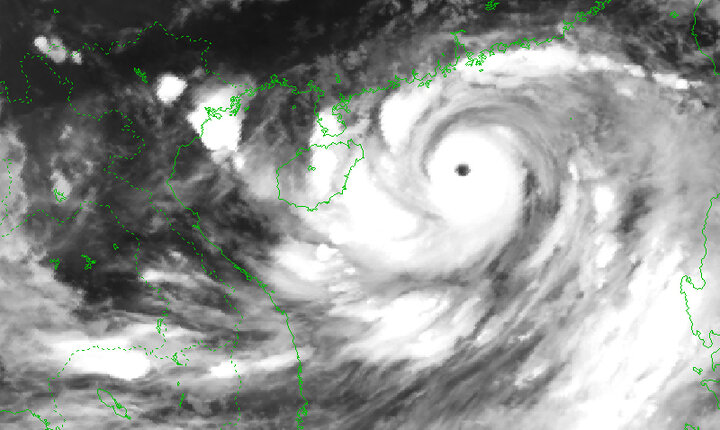 TRỰC TIẾP: Siêu bão Yagi giữ nguyên cấp 16, cách Quảng Ninh 450km - Ảnh 27.