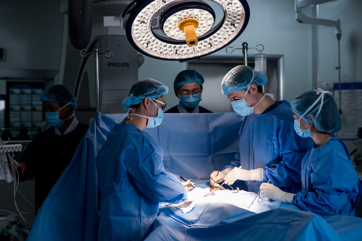 Vinmec đang từng bước trở thành hệ thống y tế hàn lâm đạt đỉnh cao chuyên môn, chủ động tạo ra các giải pháp chăm sóc sức khoẻ bền vững tại Việt Nam.