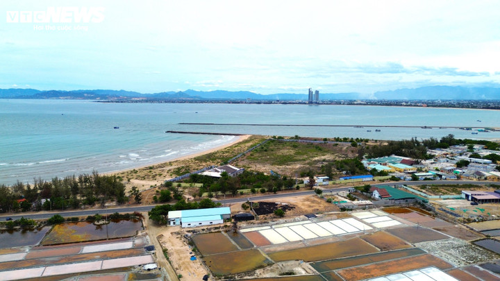 Hiện, Sở Kế hoạch và Đầu tư Ninh Thuận đề nghị Công ty Cổ phần Ninh Chữ Bay có quyết định và có thông báo chấm dứt hoạt động của dự án để thông tin đến các Sở, ngành của tỉnh Ninh Thuận được biết để phối hợp hướng dẫn thủ tục có liên quan đến dự án. Công ty Cổ phần Ninh Chữ Bay rà soát các vấn đề liên quan và thực hiện thanh lý dự án đầu tư theo quy định của pháp luật.