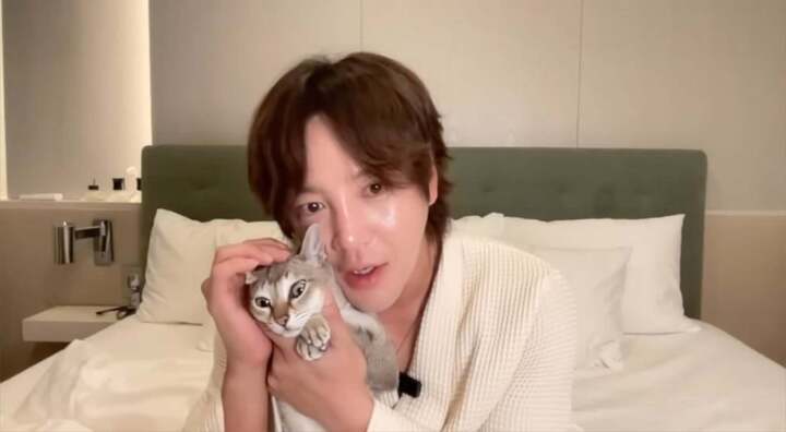Jang Geun Suk chia sẻ về cuộc sống sau khi điều trị ung thư.