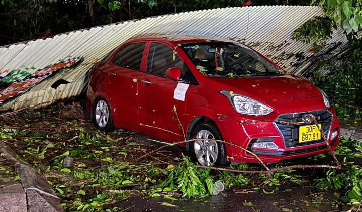 Bão Yagi gây thiệt hại nặng cho các tỉnh miền Bắc.