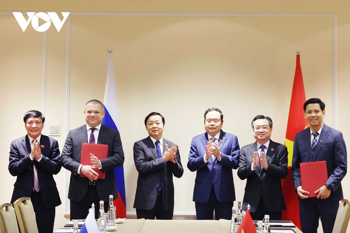 Chủ tịch Quốc hội Trần Thanh Mẫn tiếp các tập đoàn năng lượng lớn của Nga - 3