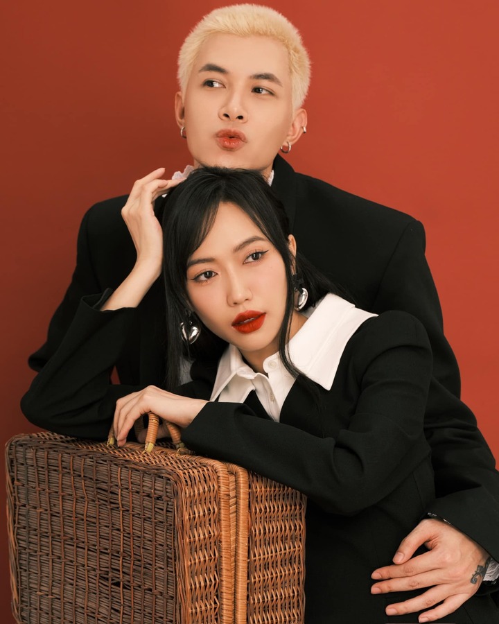 Vợ chồng Anh Tú, Diệu Nhi thắng giải "Nam/Nữ diễn viên phim điện ảnh được yêu thích nhất" do khán giả bình chọn trên TikTok.
