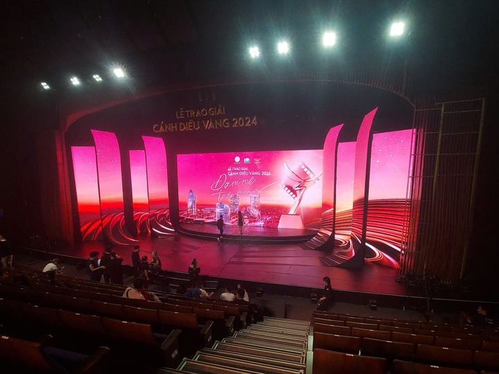 Sân khấu lễ trao giải Cánh Diều Vàng 2024.