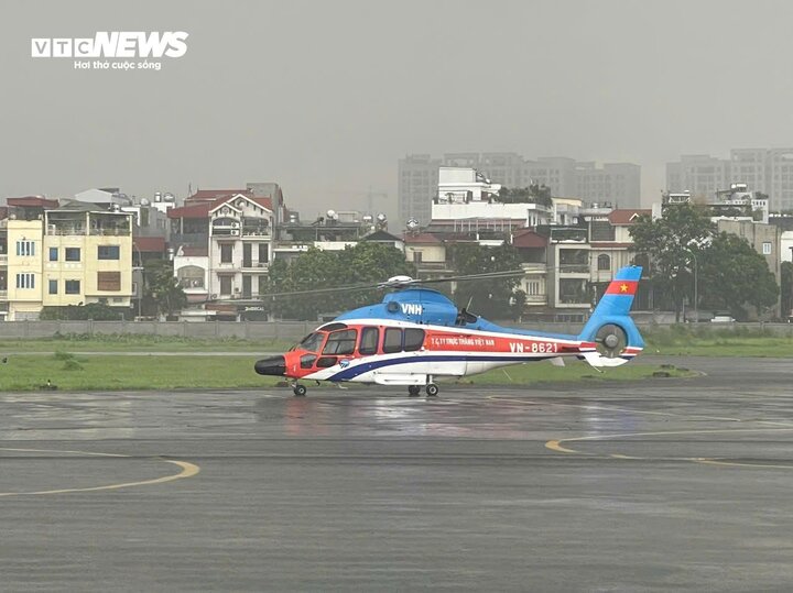 Trực thăng chở hàng cứu trợ hạ cánh tại huyện Nguyên Bình, Cao Bằng sau đó về hạ cánh tại sân bay Gia Lâm, hoàn thành nhiệm vụ.