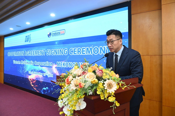 Ông Kim Wanjin - Tổng giám đốc điều hành Mekonglink phát biểu tại buổi lễ.