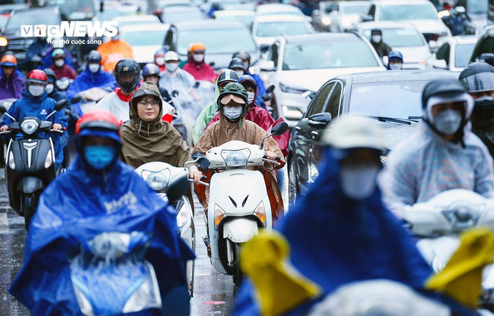 Ngày mai 14/9, từ miền Trung trở vào hứng dông, có nơi mưa to. (Ảnh minh hoạ: Ngô Nhung)